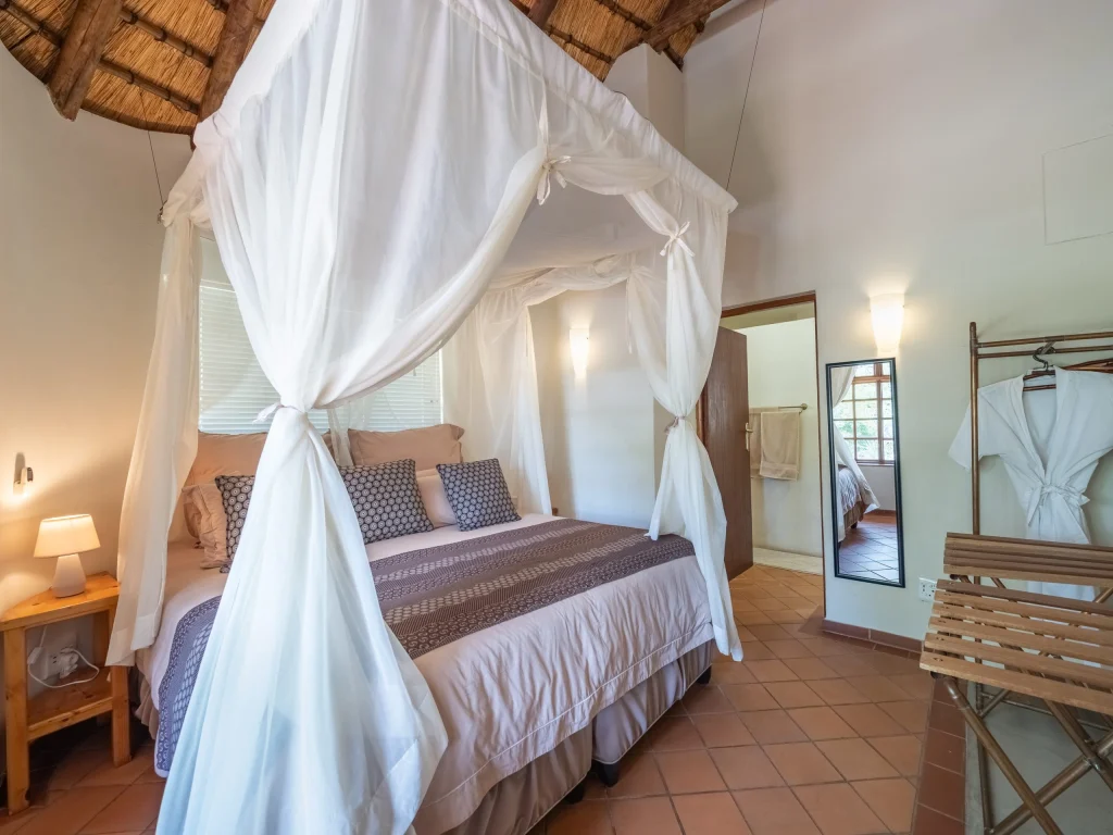 Family Villa with living area at MILIMA Safari Lodge